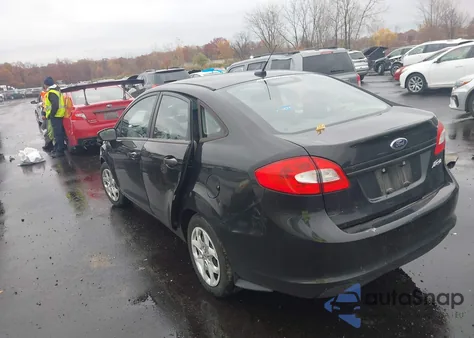 2013 Ford Fiesta S z USA, uszkodzony, nr VIN 3FADP4AJ1DM109054